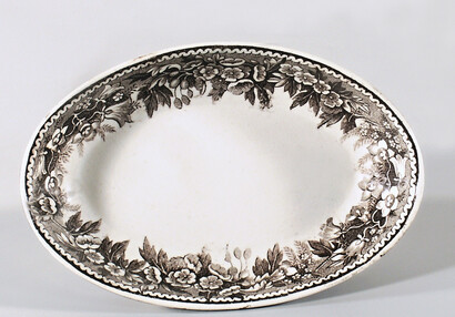 Side dish with printed decoration