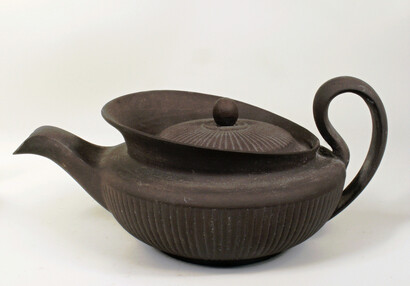 Teapot from black Wedgwood