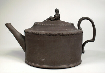 Teapot from black Wedgwood