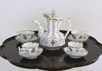 Coffee set with painted and gilt decoration